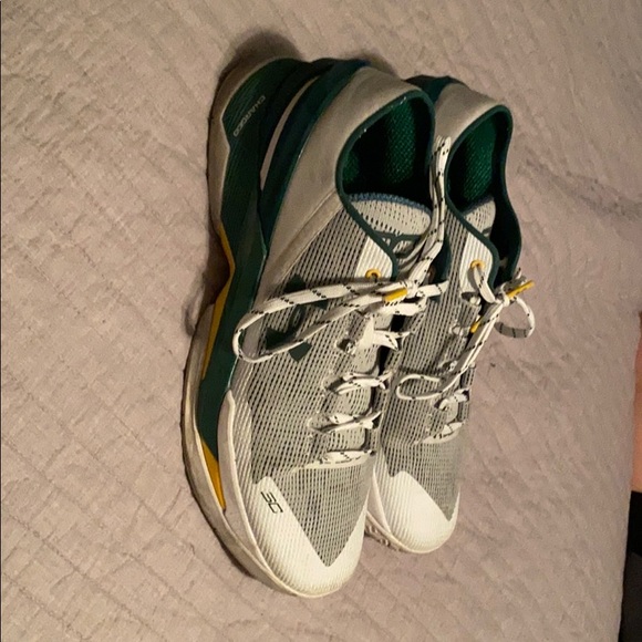 Steph curry shoes - Picture 3 of 3